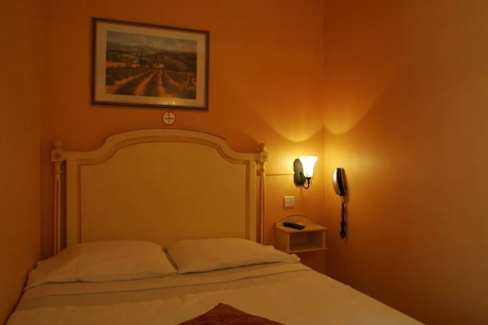 La Petite Sirene Hotel Nice 3*,  France