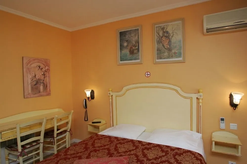 La Petite Sirene Hotel Nice France