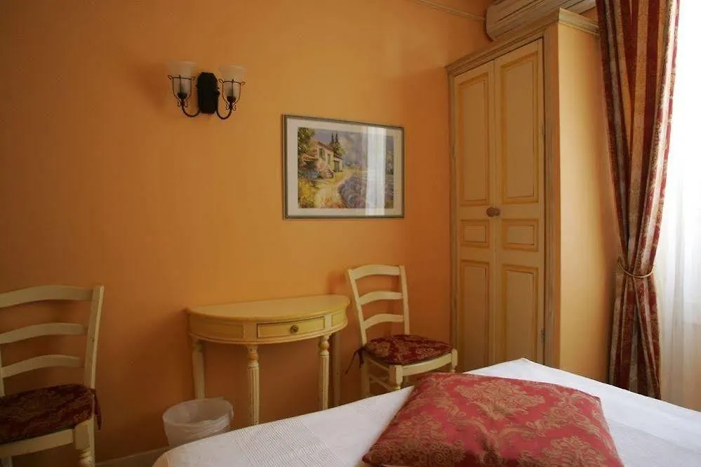 La Petite Sirene Hotel Nice 3*,
